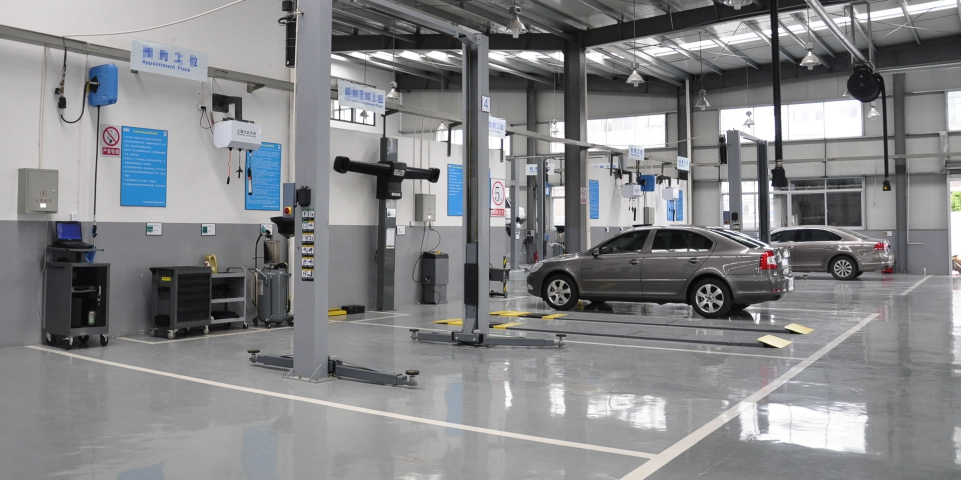 So-and-so garage - brand new online