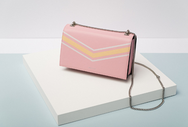 Trends: Fashion bloggers share with each other