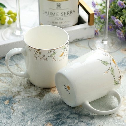 Bone china cup